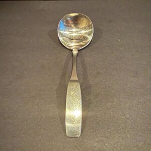 Community Stainless Solid Handle Stainless Steel Spoon Silver Glossy MCM 1 Pc